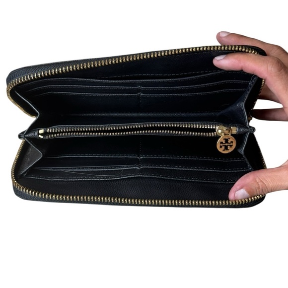 Tory Burch Black Saffiano Leather Zip Wallet Size OS - Picture 9 of 11